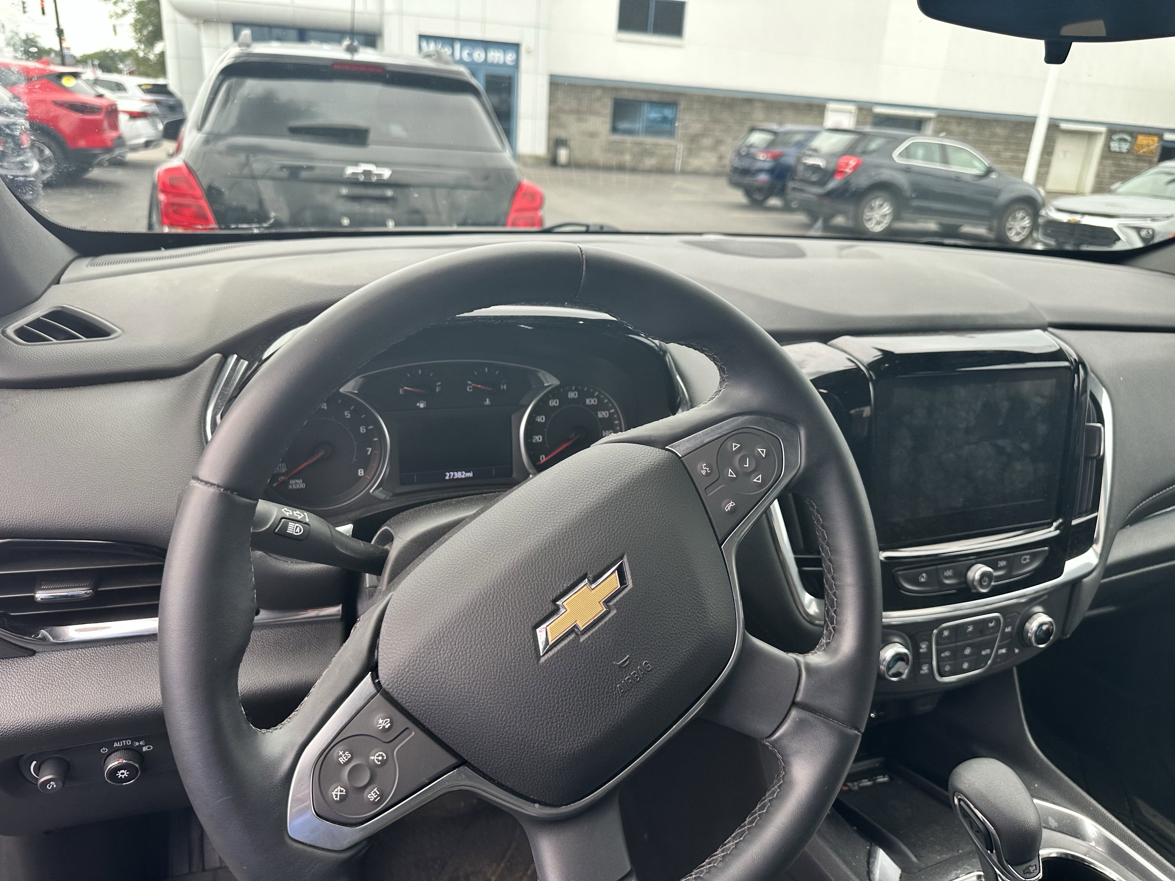 2023 Chevrolet Traverse Cloth photo 5