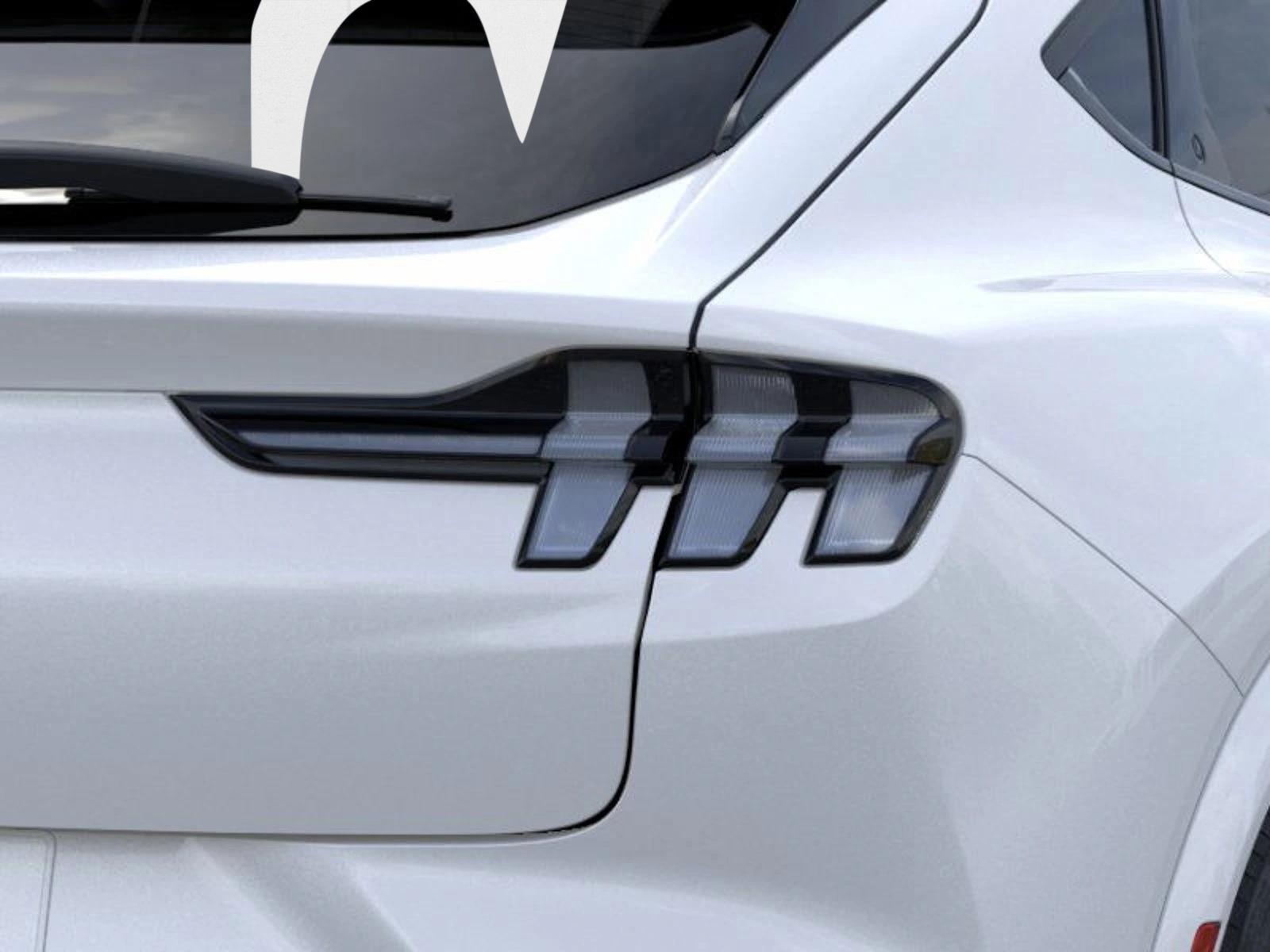 2025 Ford Mustang Mach-E Premium photo 19