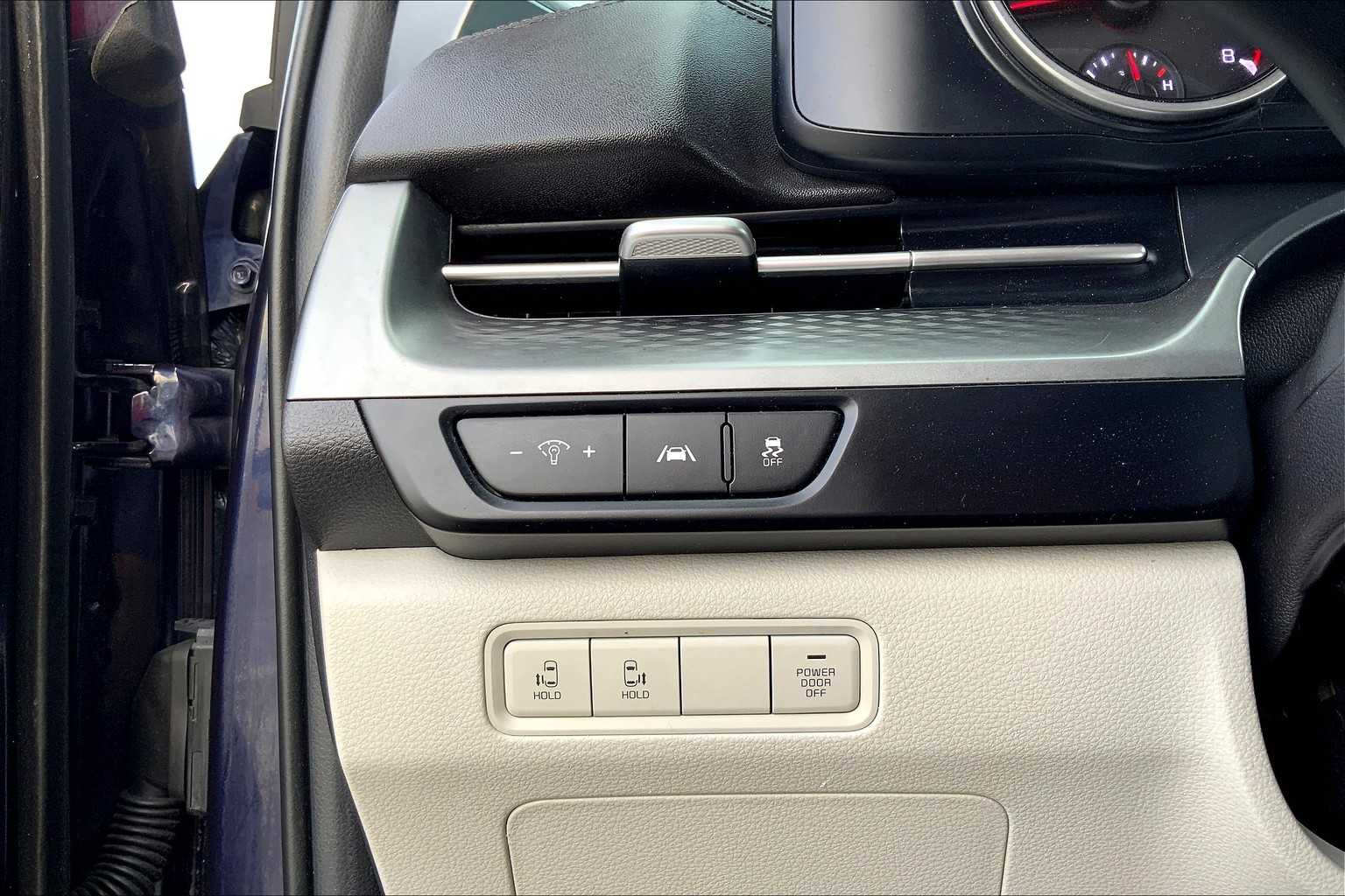 2022 Kia Carnival LXS photo 31