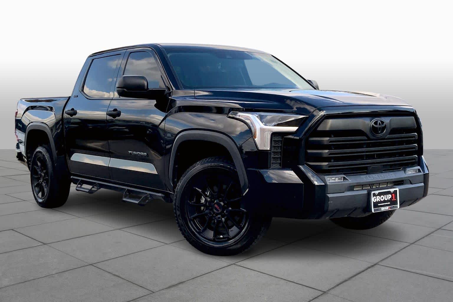 2022 Toyota Tundra SR5 photo 2