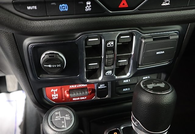 2024 Jeep Wrangler Willys 4xe photo 30