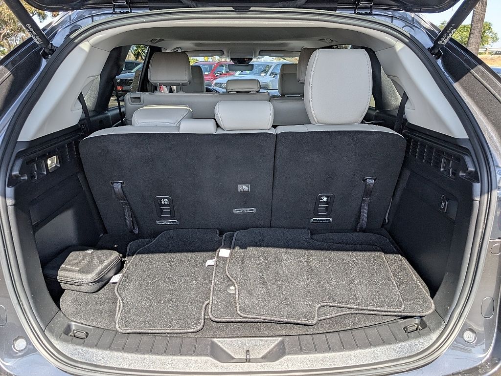 2024 Mazda CX-90 Preferred photo 10