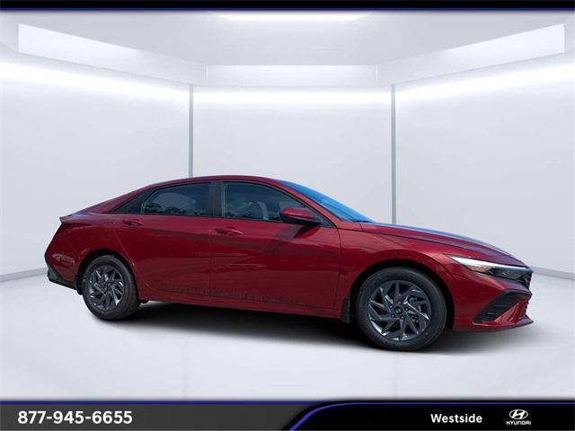 2025 Hyundai Elantra Blue's photo
