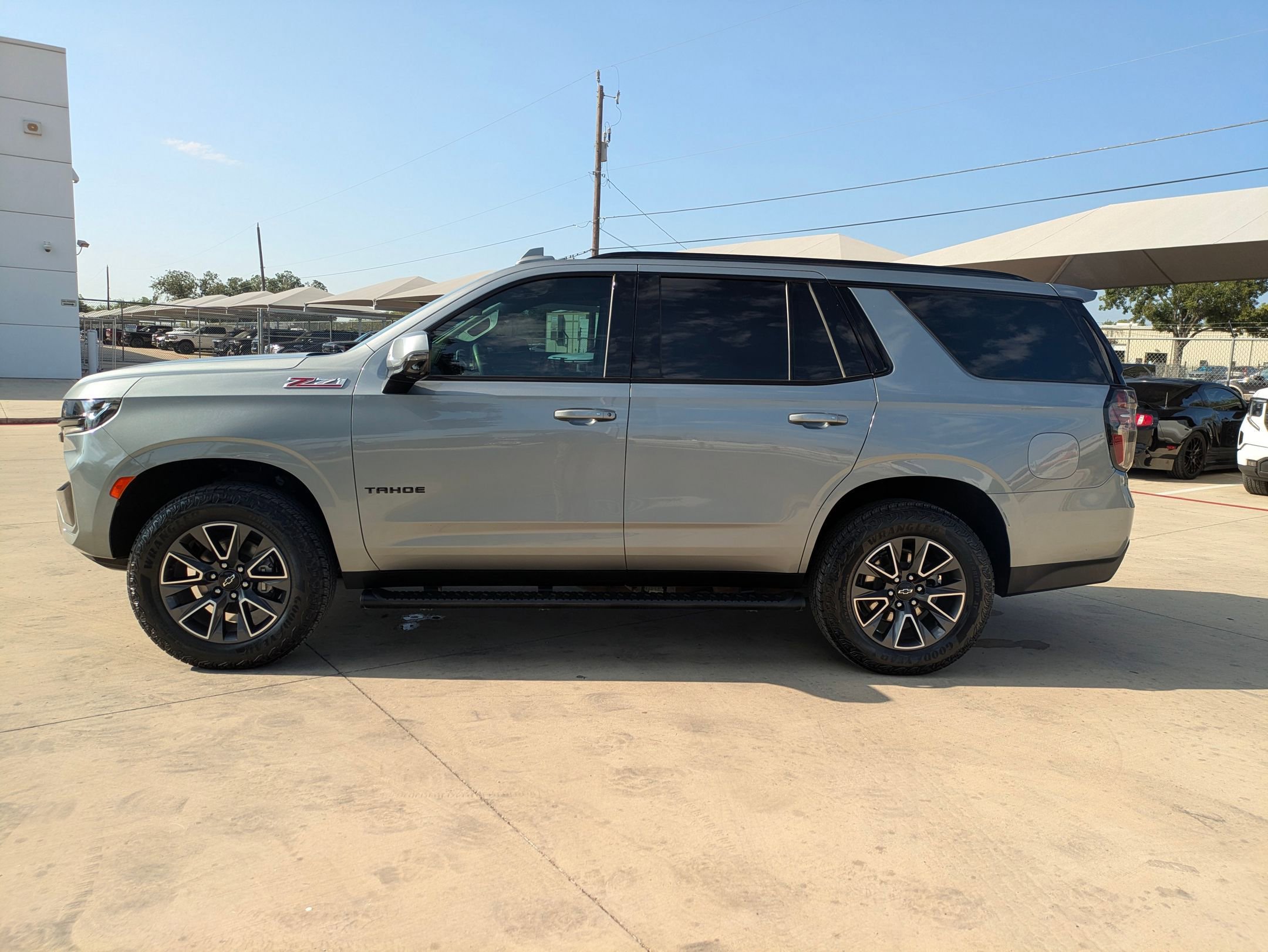 2023 Chevrolet Tahoe Z71 photo 4