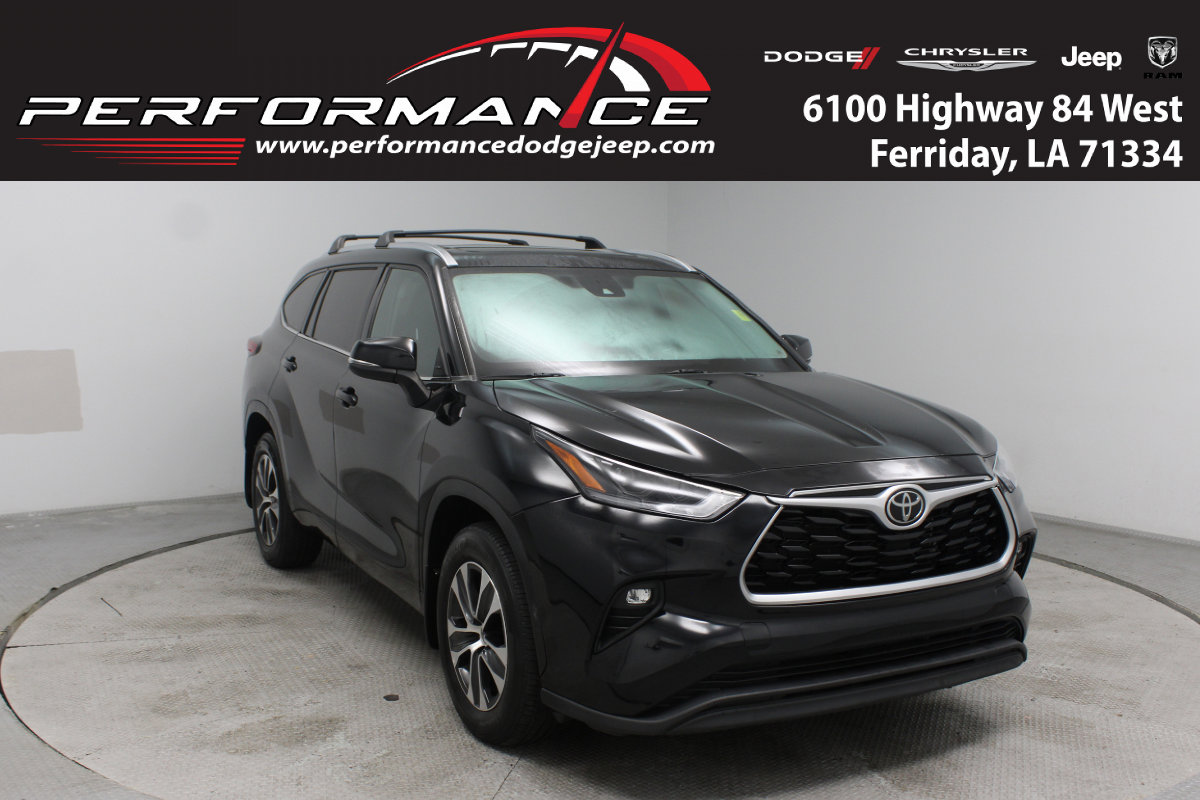 2021 Toyota Highlander XLE's photo