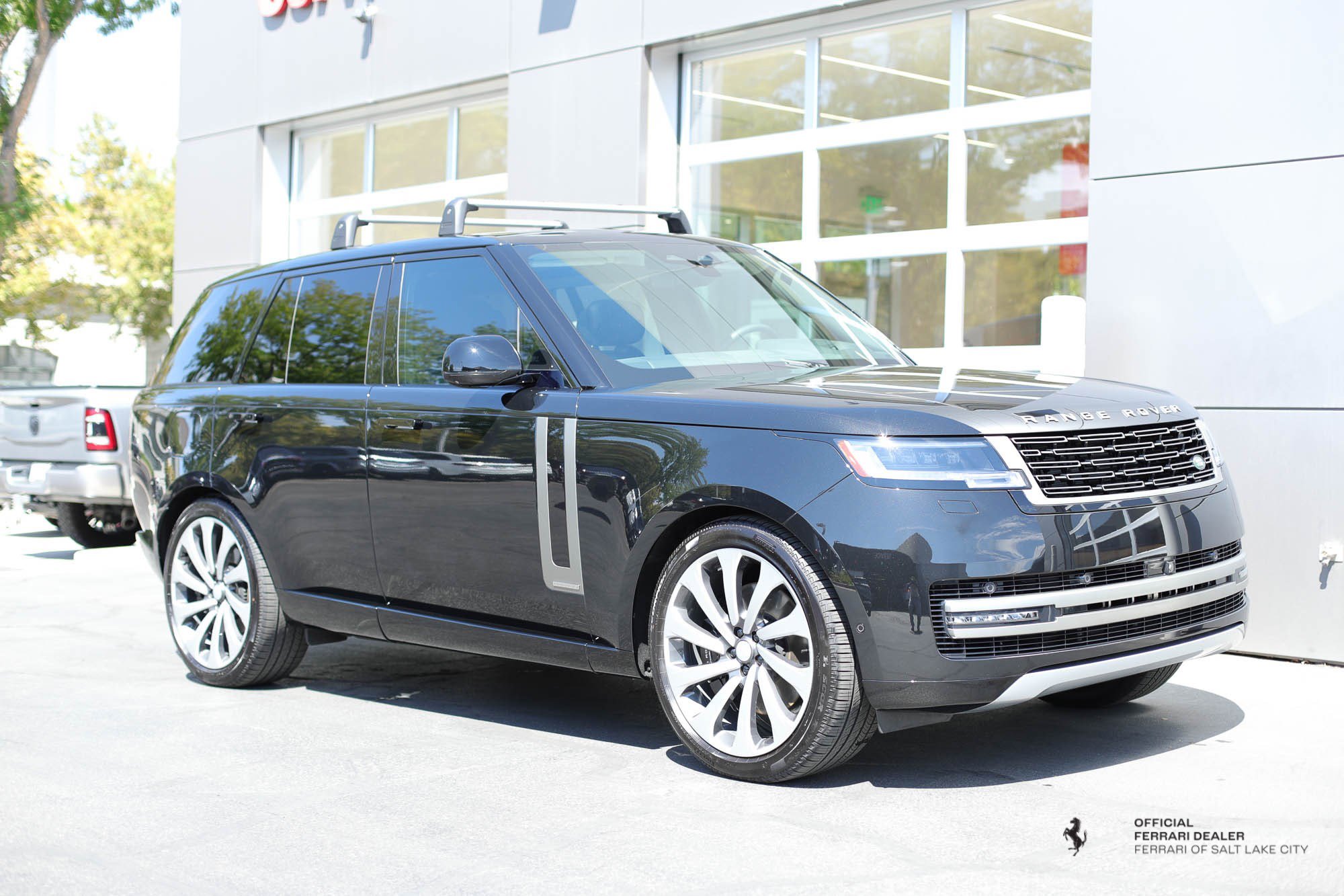 2025 Land Rover Range Rover Autobiography photo 7