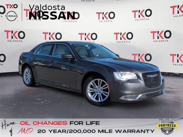 2018 Chrysler 300 Touring