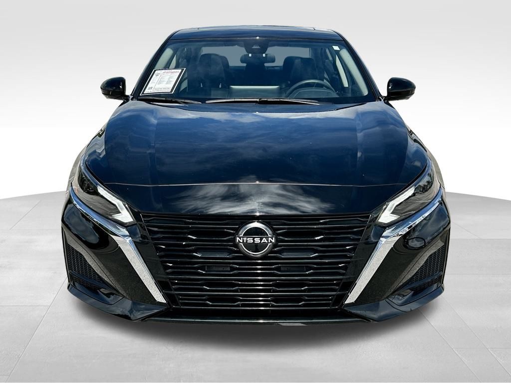 2024 Nissan Altima 2.5 SL photo 8