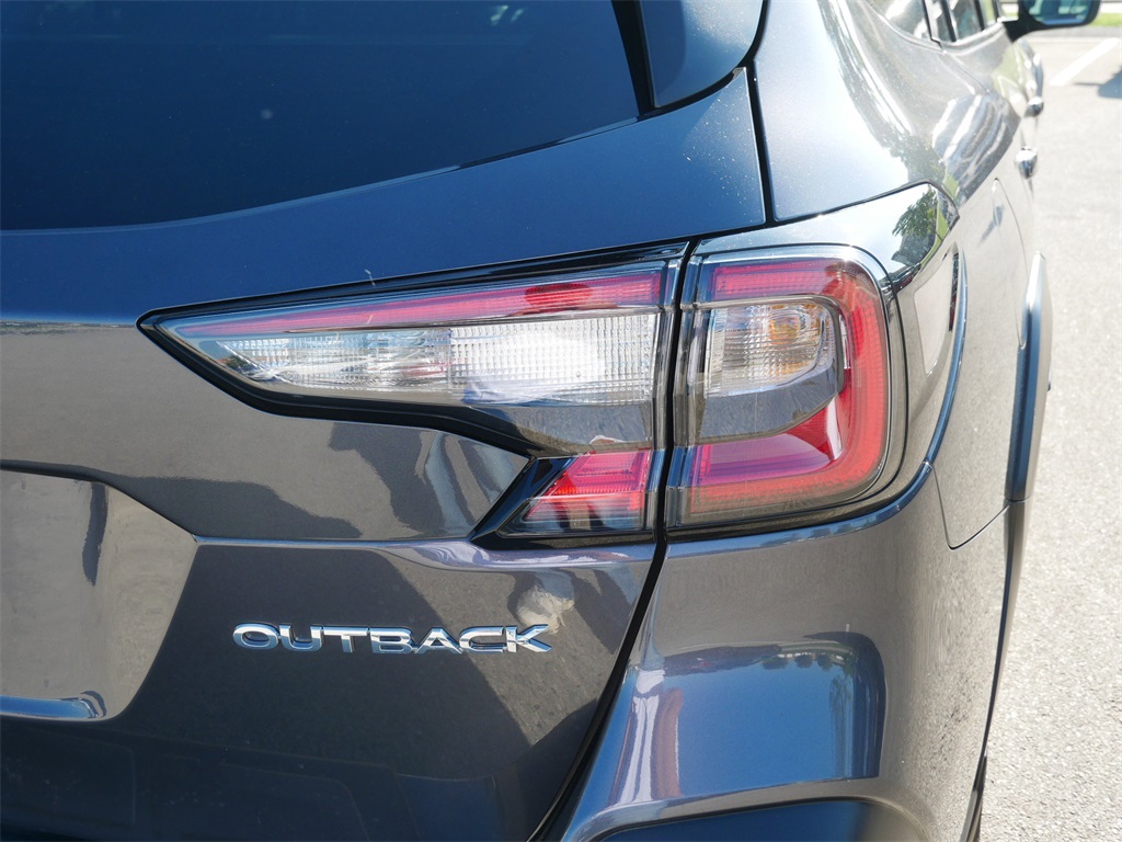 2025 Subaru Outback Premium photo 11