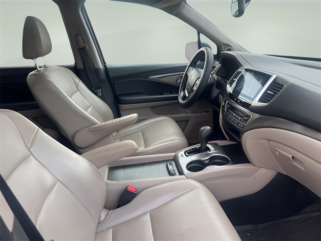 2016 Honda Pilot EX-L photo 23