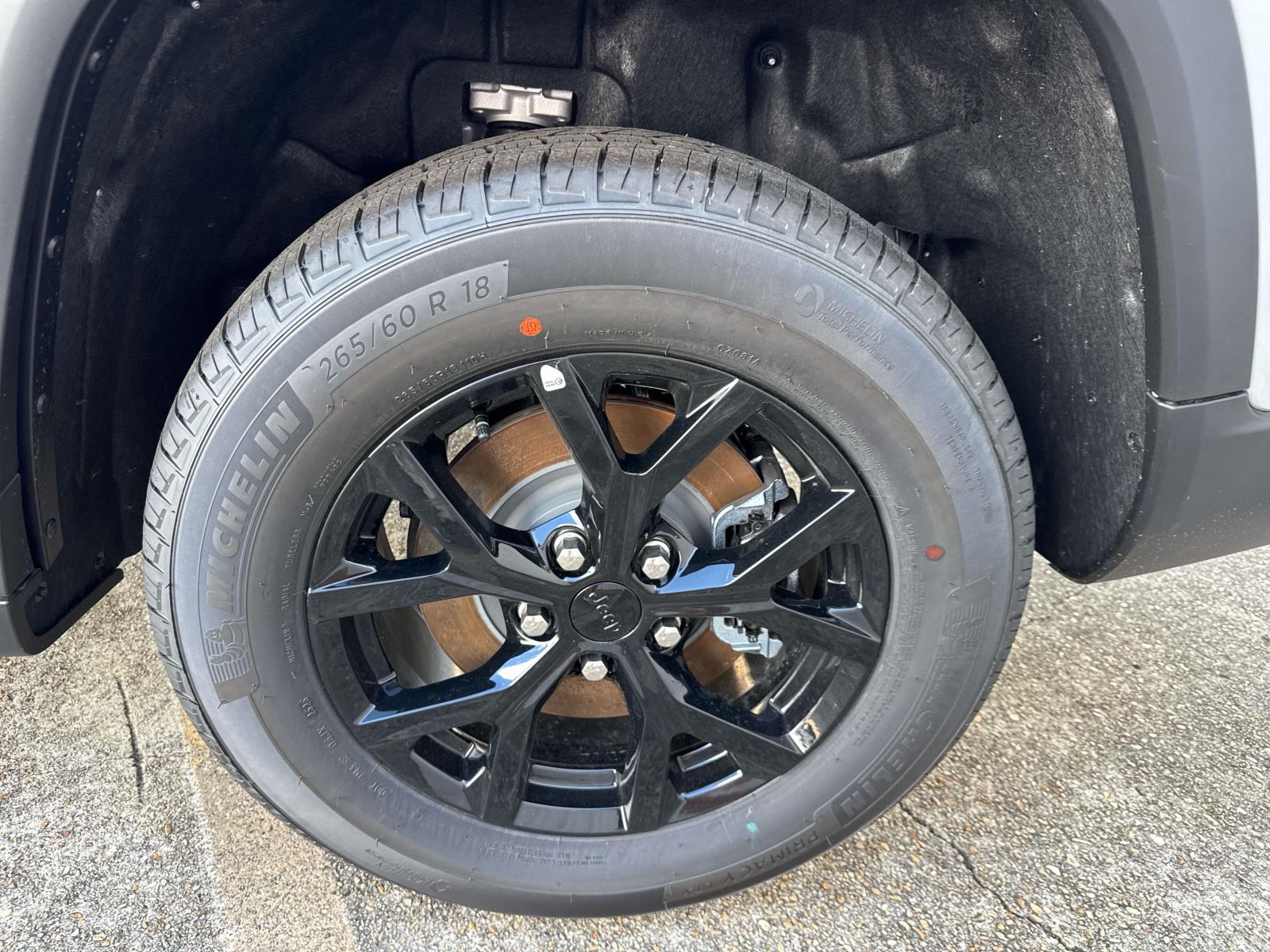 2025 Jeep Grand Cherokee Altitude photo 3