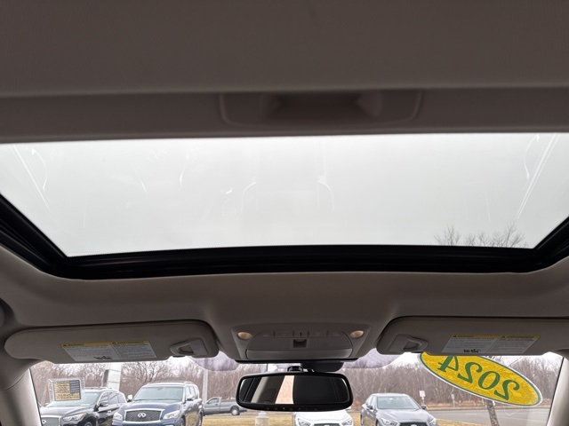 2024 Infiniti Q50 LUXE photo 13