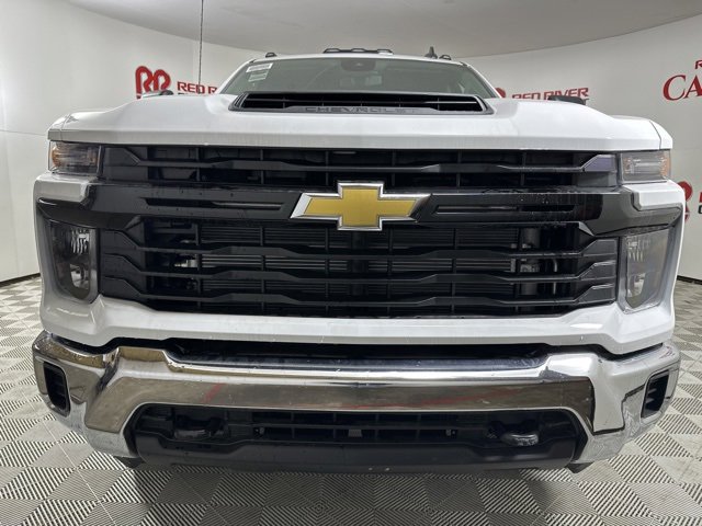 2025 Chevrolet Silverado 3500HD Work Truck photo 2