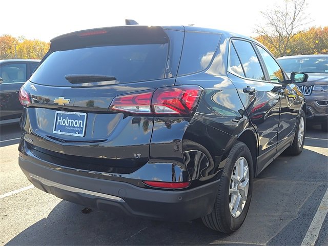 2022 Chevrolet Equinox LT photo 3