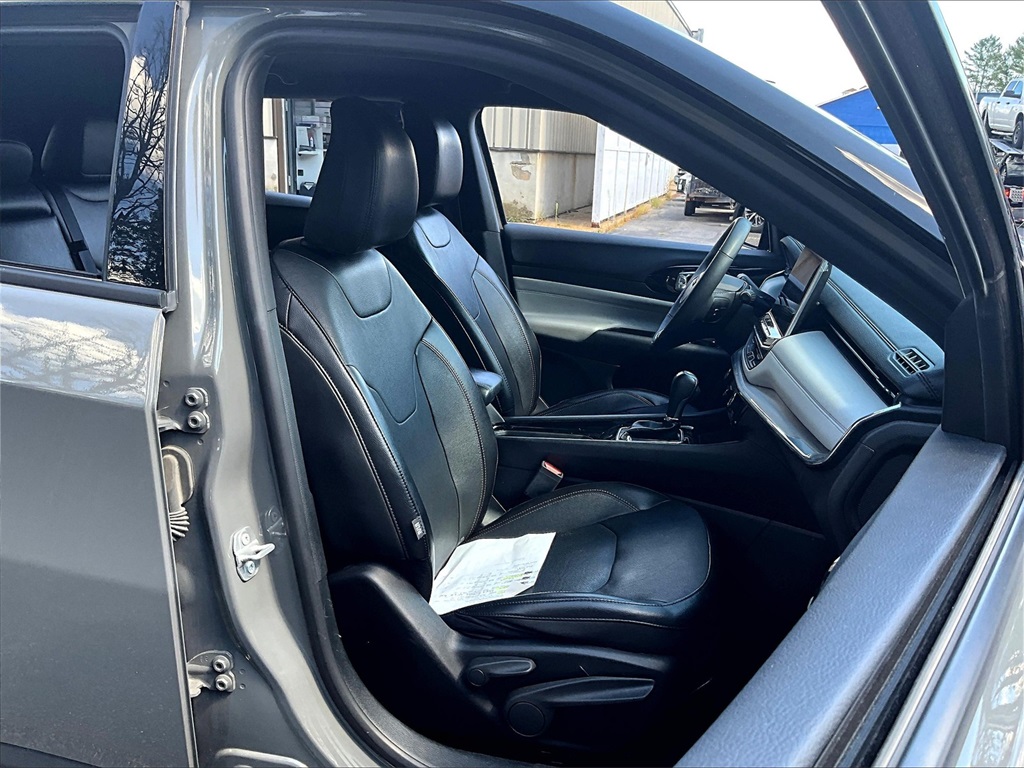 2023 Jeep Compass Limited photo 11