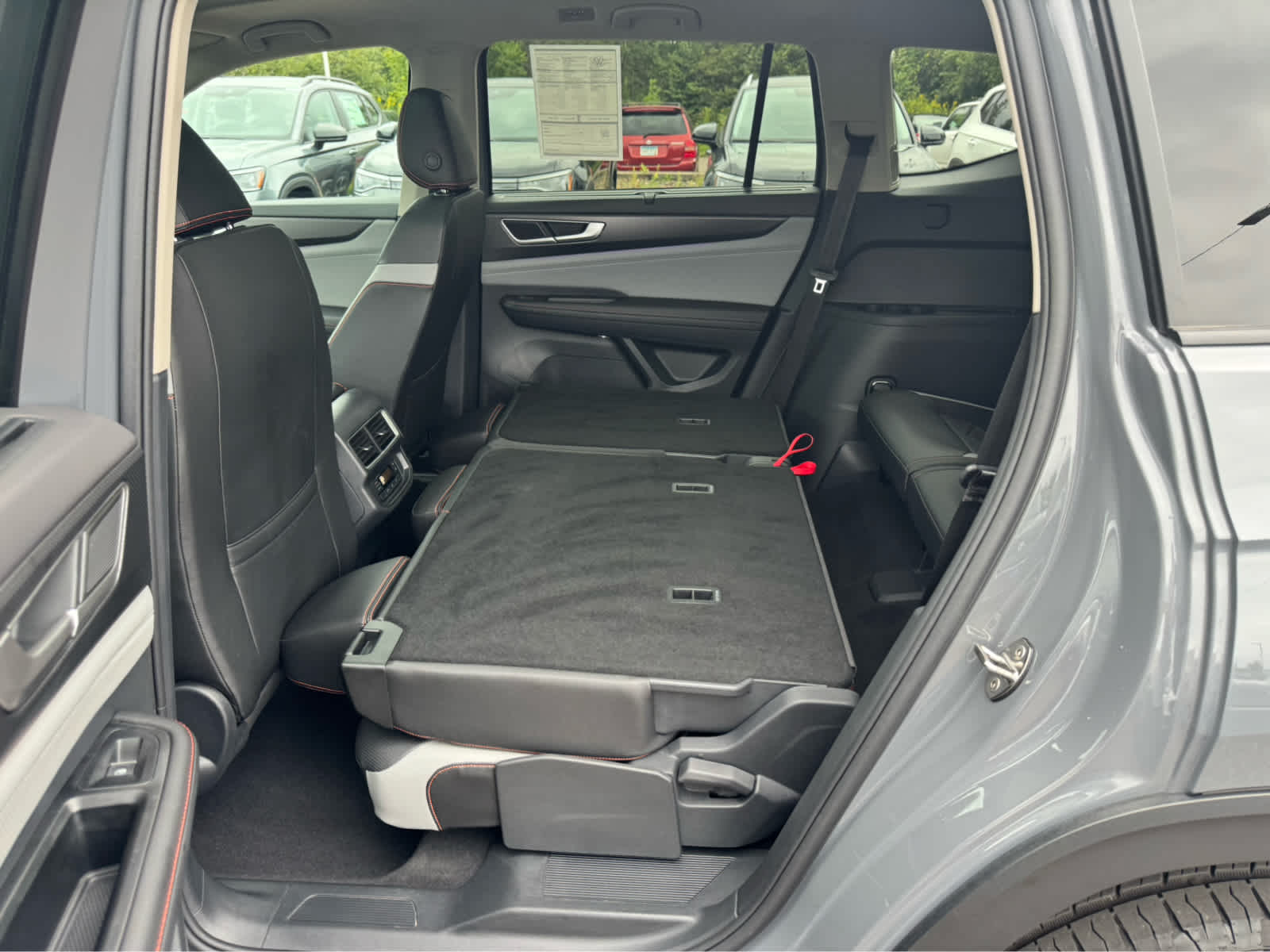 2025 Volkswagen Atlas Peak Edition SE photo 26