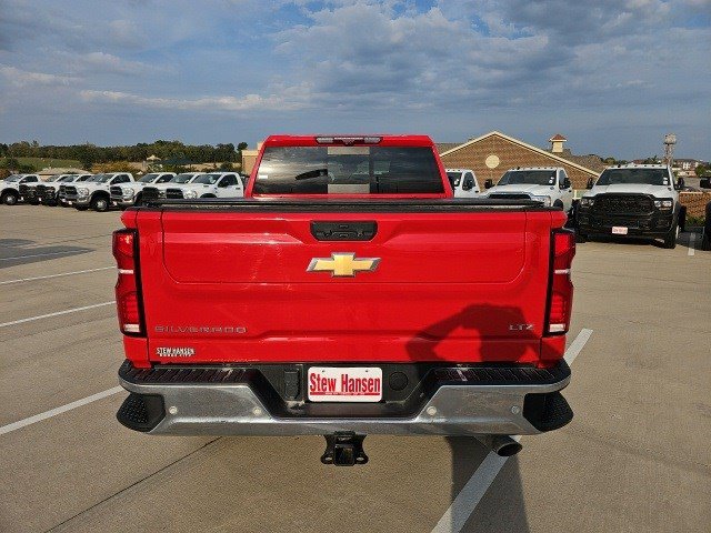 2024 Chevrolet Silverado 2500HD LTZ photo 4