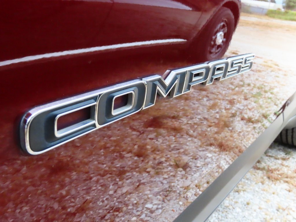 2022 Jeep Compass Latitude photo 17