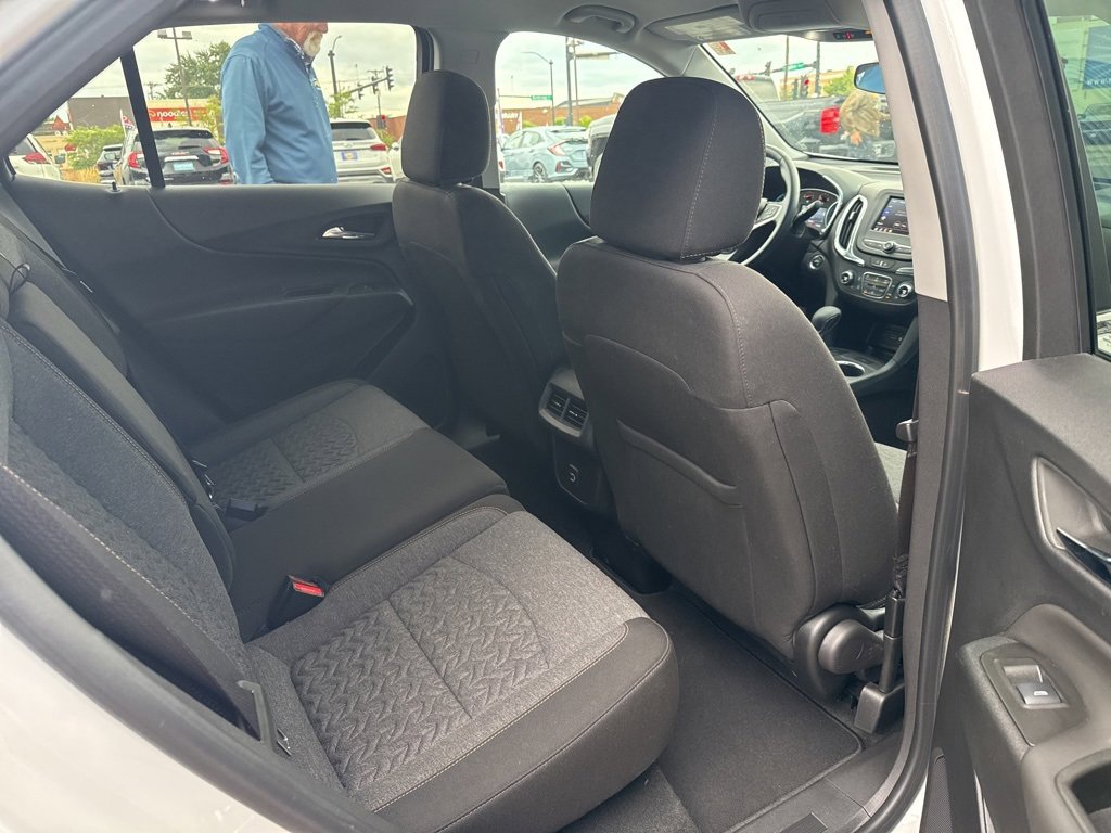 2024 Chevrolet Equinox LT photo 28