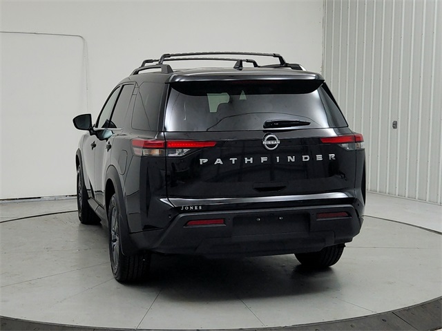 2025 Nissan Pathfinder SV photo 4