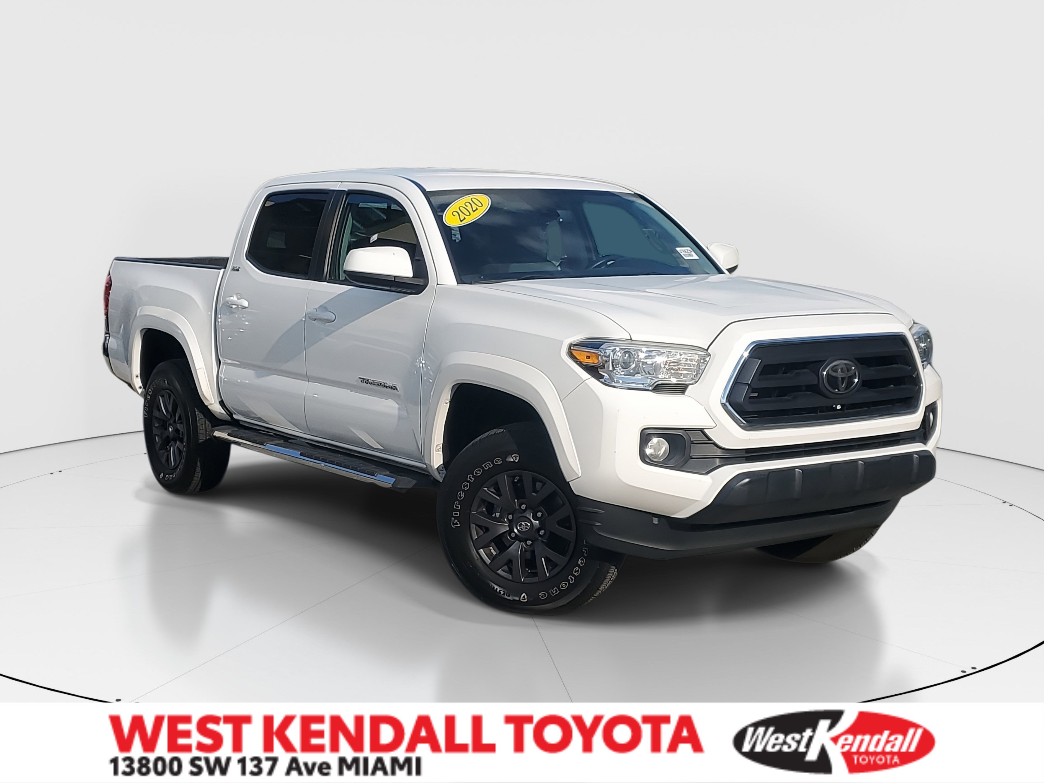 2020 Toyota Tacoma SR5's photo