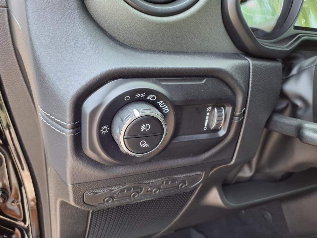 2025 Jeep Gladiator Mojave photo 7