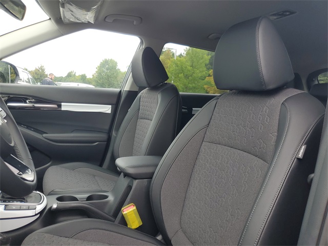 2025 Kia Seltos S photo 13