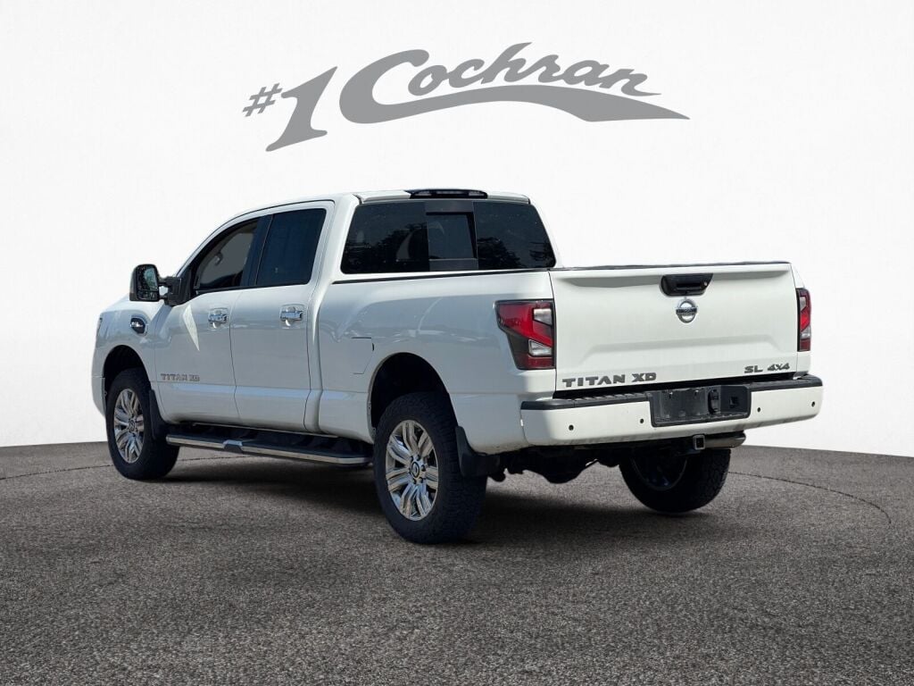 2020 Nissan Titan SL photo 5