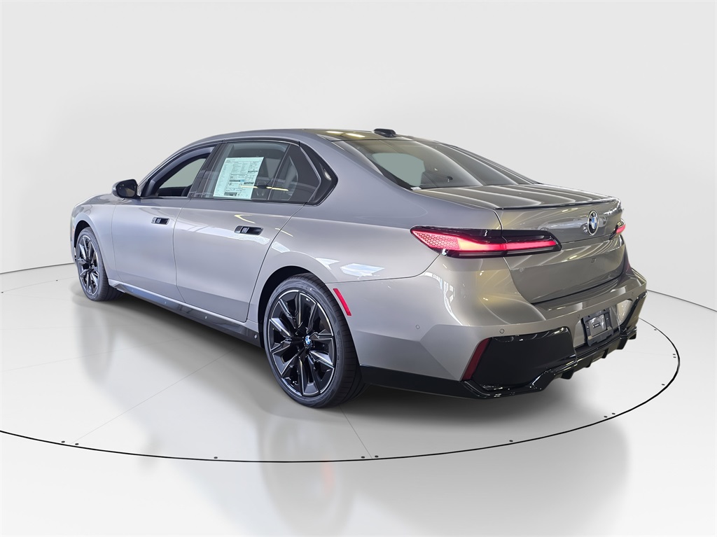 2026 Bmw 740i photo 4