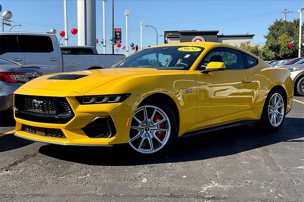 2024 FORD MUSTANG - Image 9