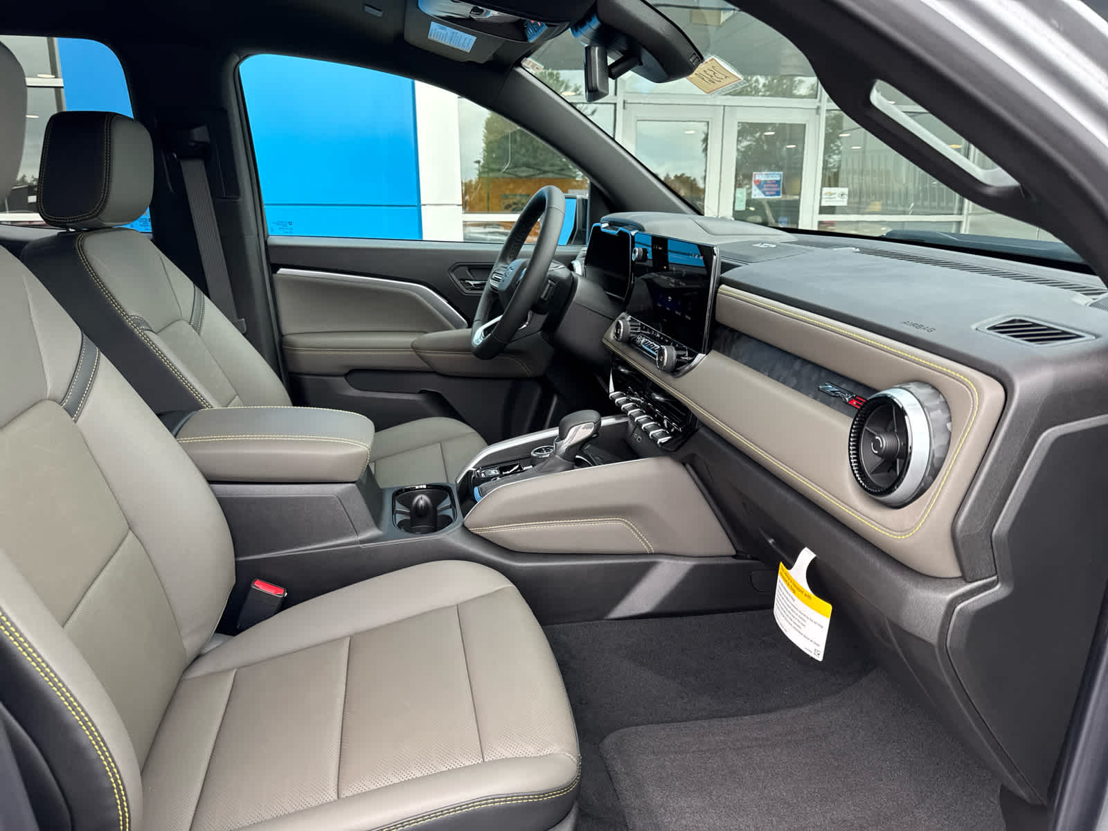 2025 Chevrolet Colorado ZR2 photo 4