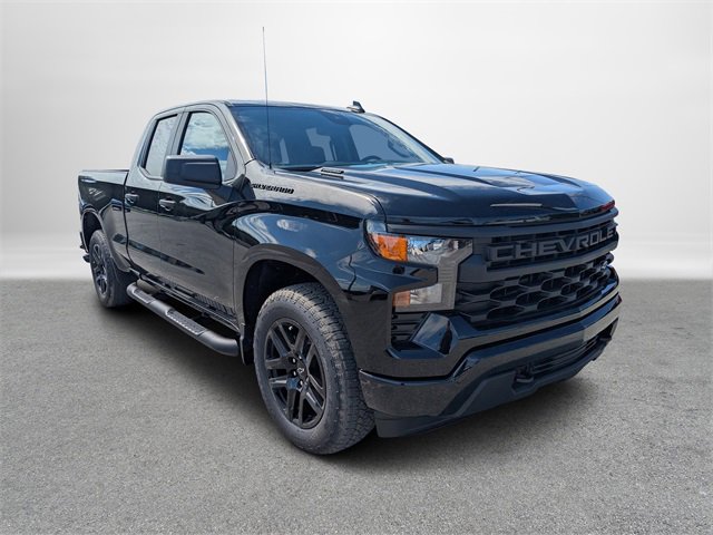 2026 Chevrolet Silverado 1500 Custom photo 2