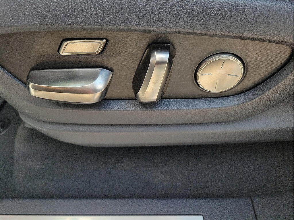 2024 Lexus LX 600 Luxury photo 13
