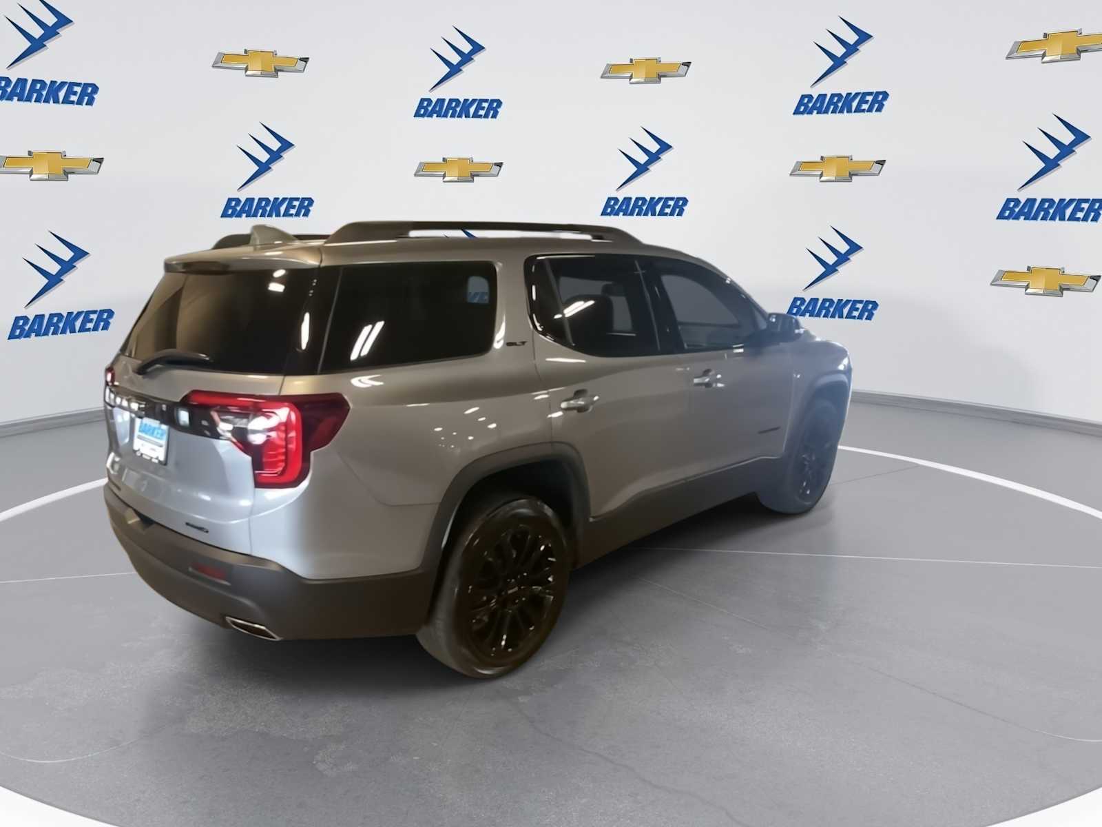 2023 Gmc Acadia SLT photo 8