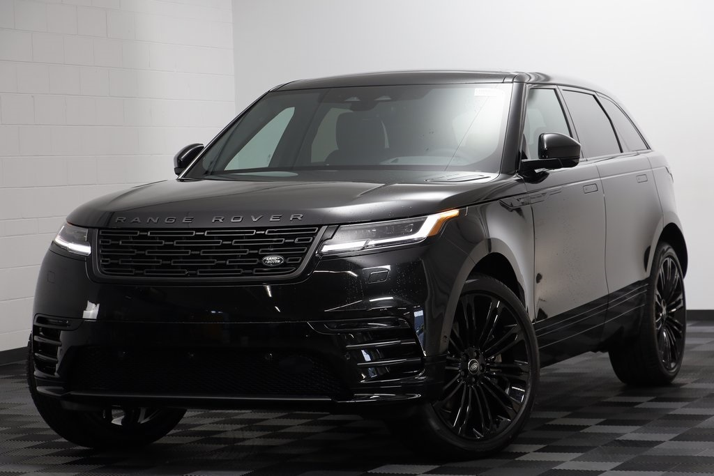 2026 Land Rover Range Rover Velar Dynamic SE's photo