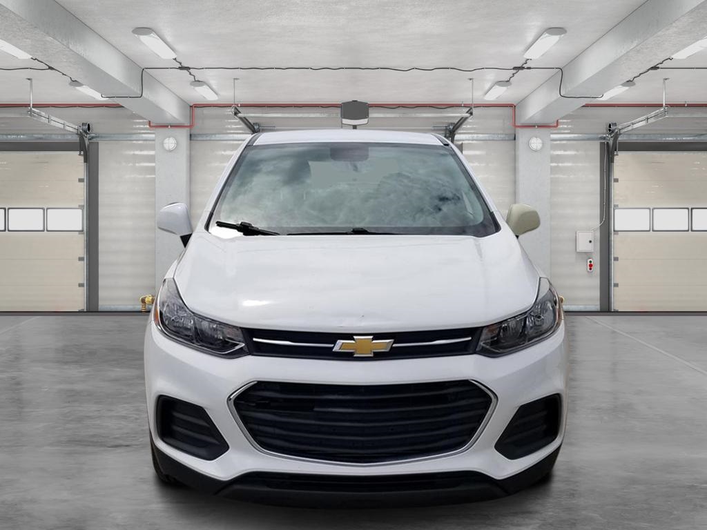 2018 Chevrolet Trax LS photo 2