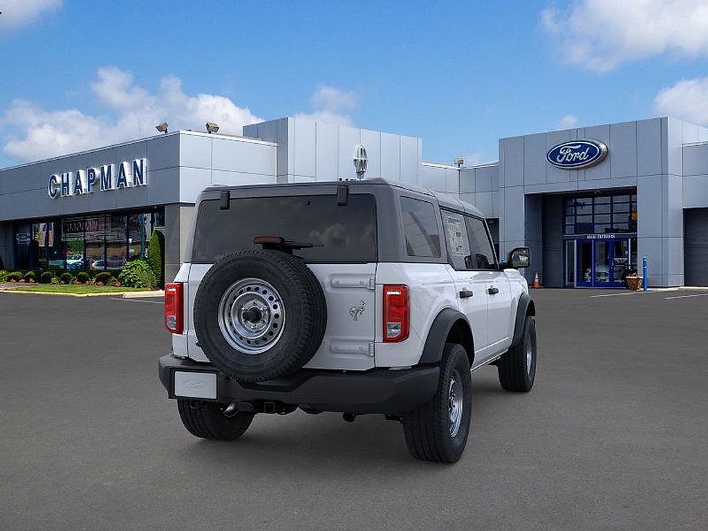 2025 Ford Bronco Base photo 6