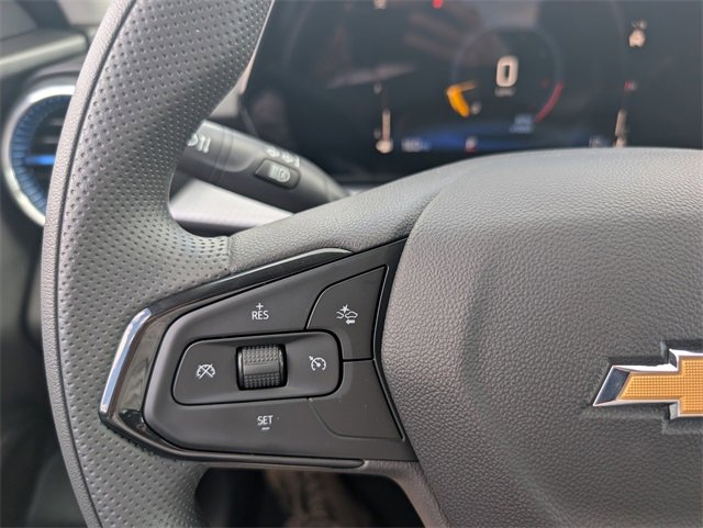2025 Chevrolet Trax LT photo 13