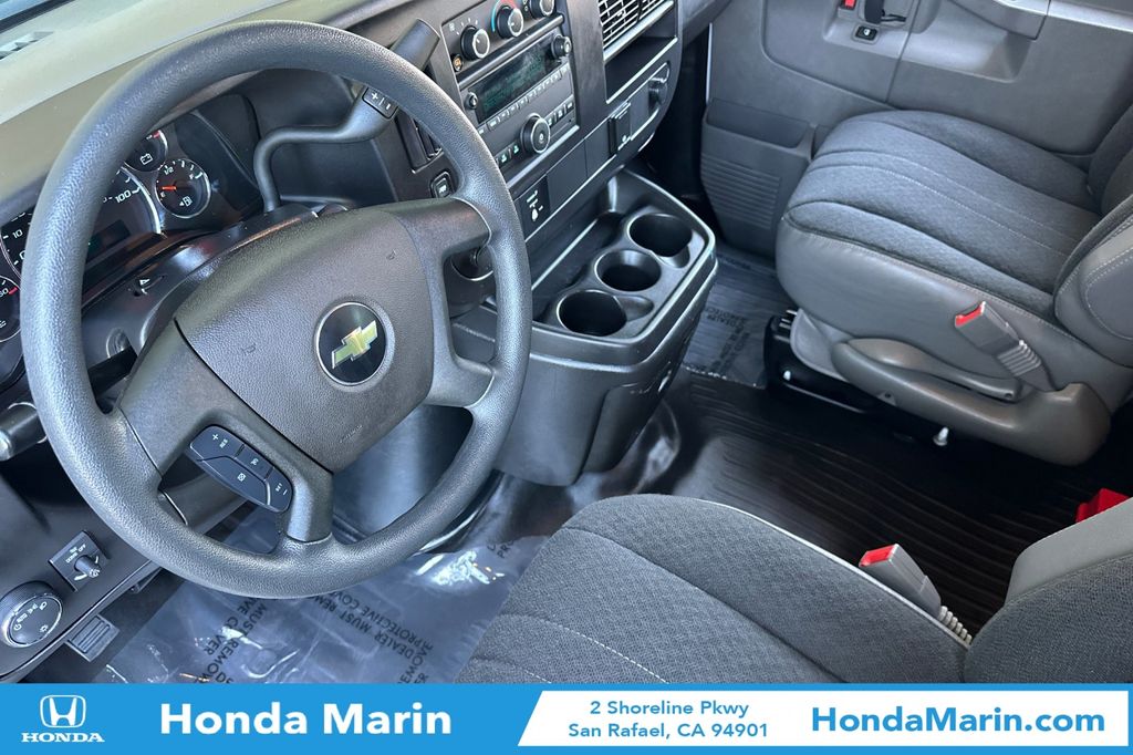 2024 Chevrolet Express 2500 Work Van photo 3