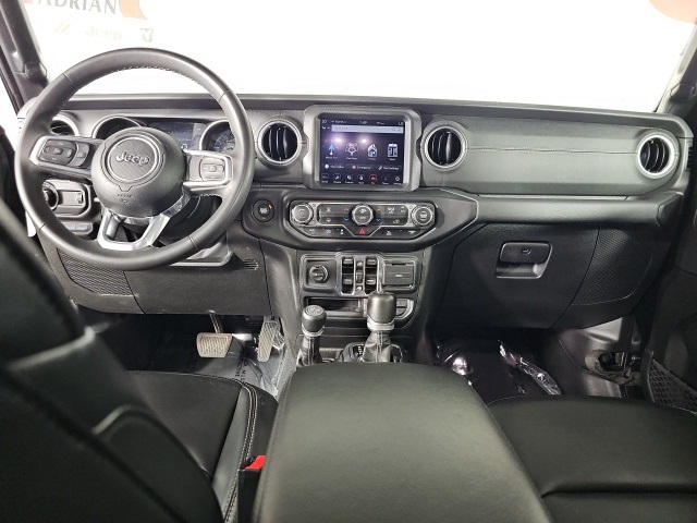 2023 Jeep Wrangler Sahara 4xe photo 10