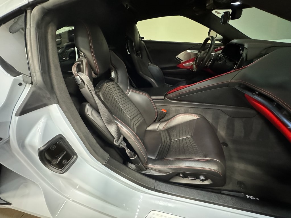 2020 Chevrolet Corvette Stingray 3LT photo 9