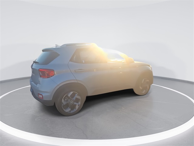 2022 Hyundai Venue SEL Limited photo 3
