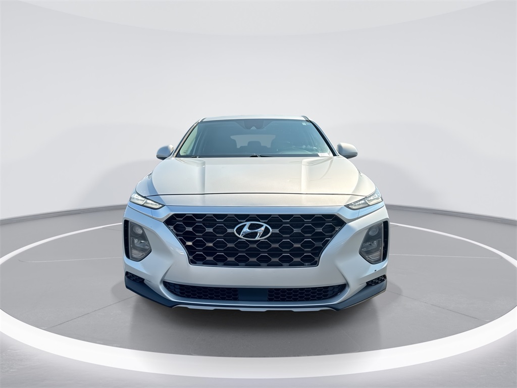 2020 Hyundai Santa Fe SE photo 2