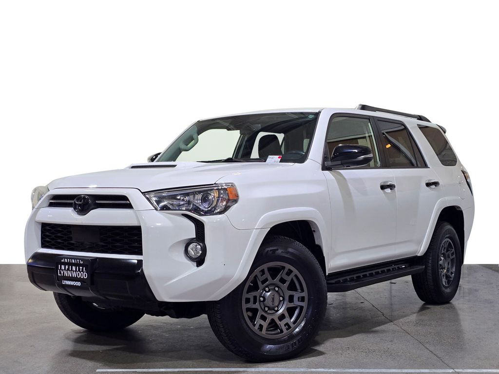 2020 Toyota 4Runner Venture's photo
