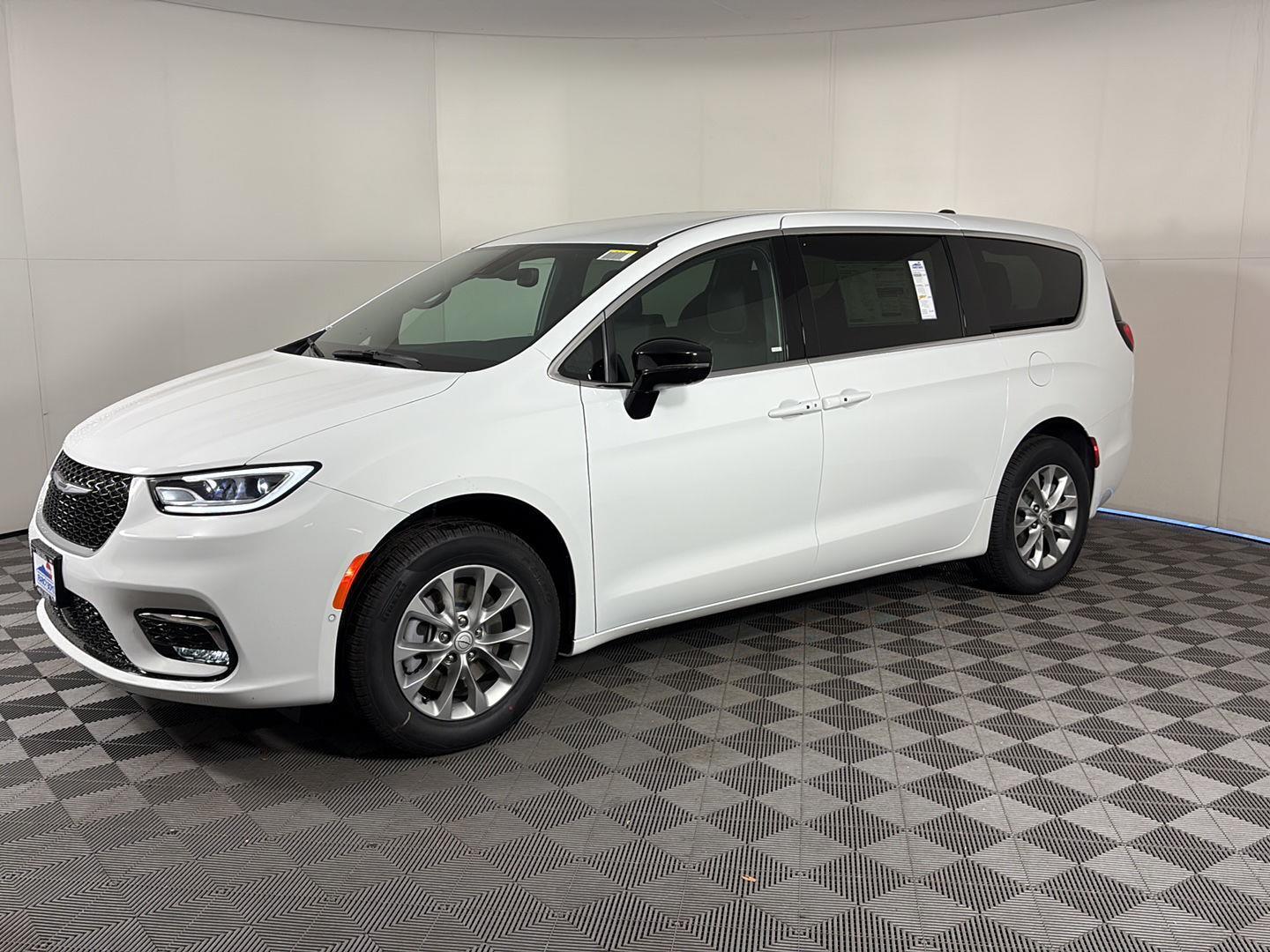 2026 Chrysler Pacifica