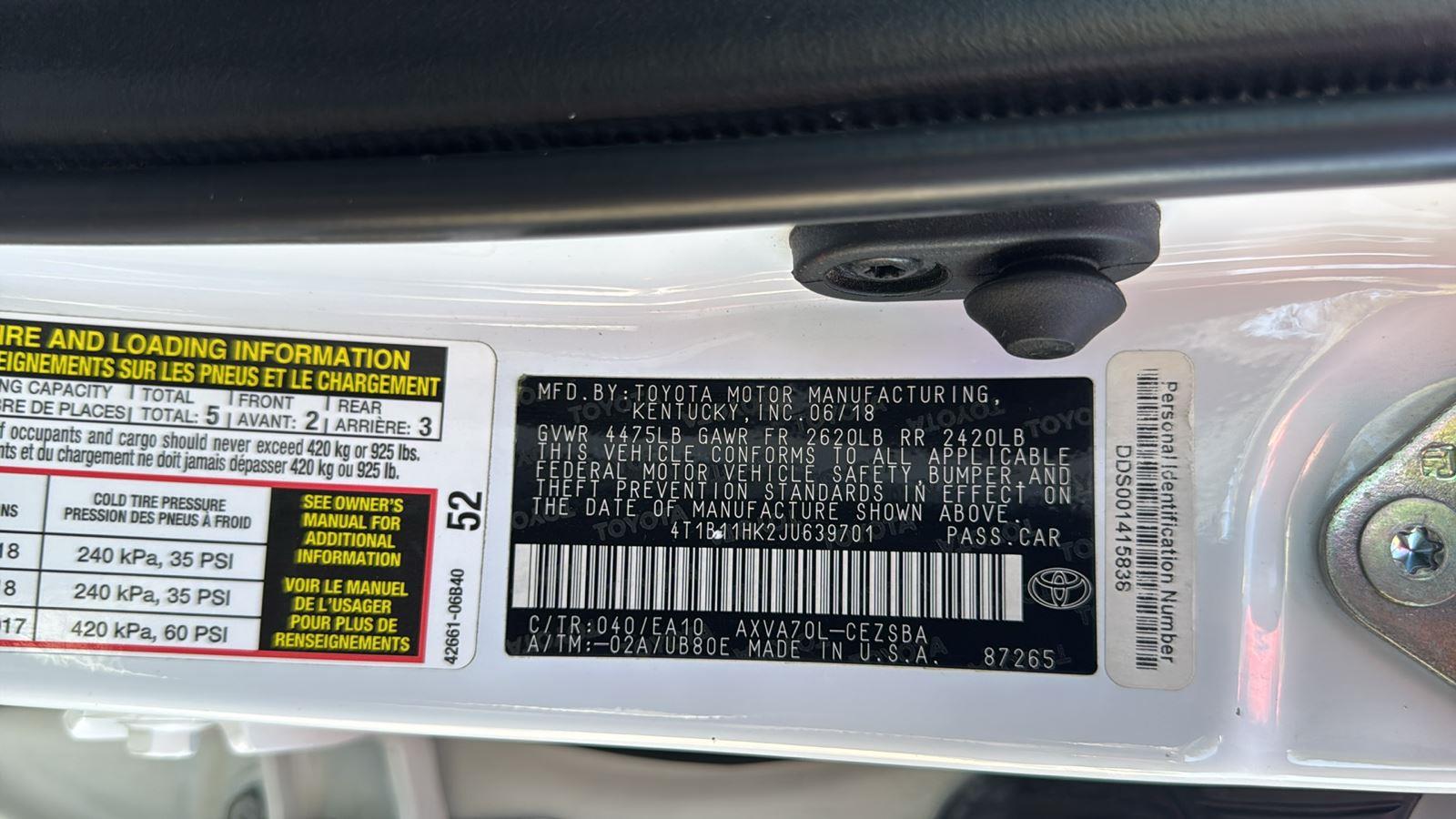 2018 Toyota Camry SE photo 22