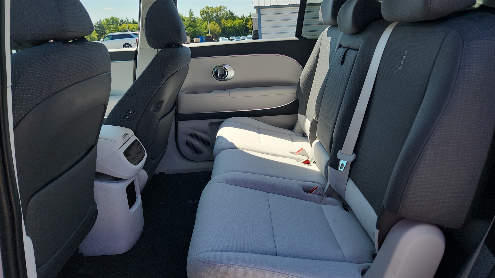 2026 Hyundai Ioniq SE photo 23