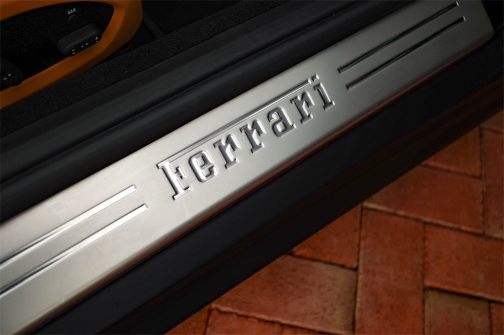 2023 Ferrari 812 GTS Base photo 39