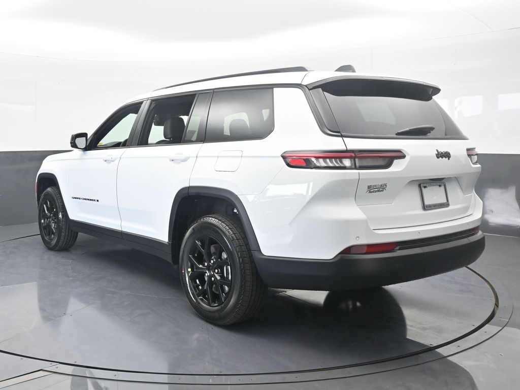 2025 Jeep Grand Cherokee Altitude X photo 3