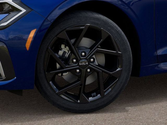 2026 Kia K5 GT-Line photo 9